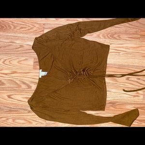 Long sleeve crop top